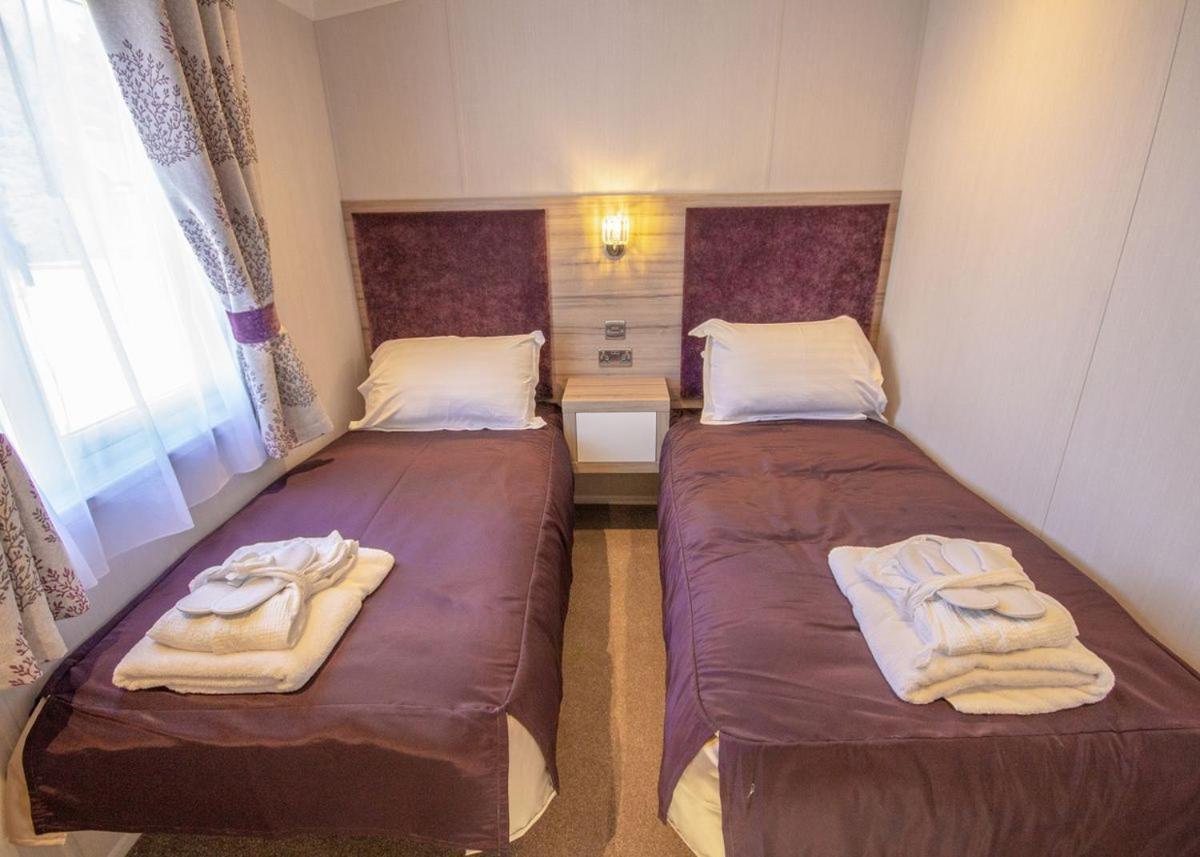 Westlands Country Park Otel Annan Dış mekan fotoğraf